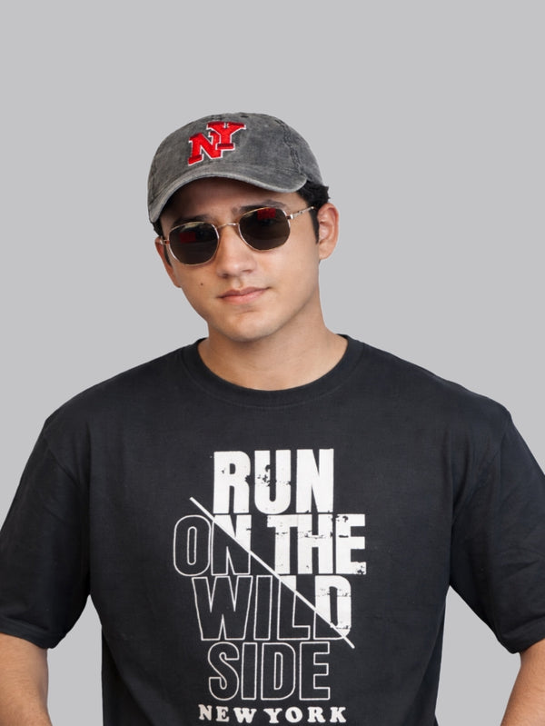 Mehrosh Black Graphic Statement Tee – Run On The Wild Side