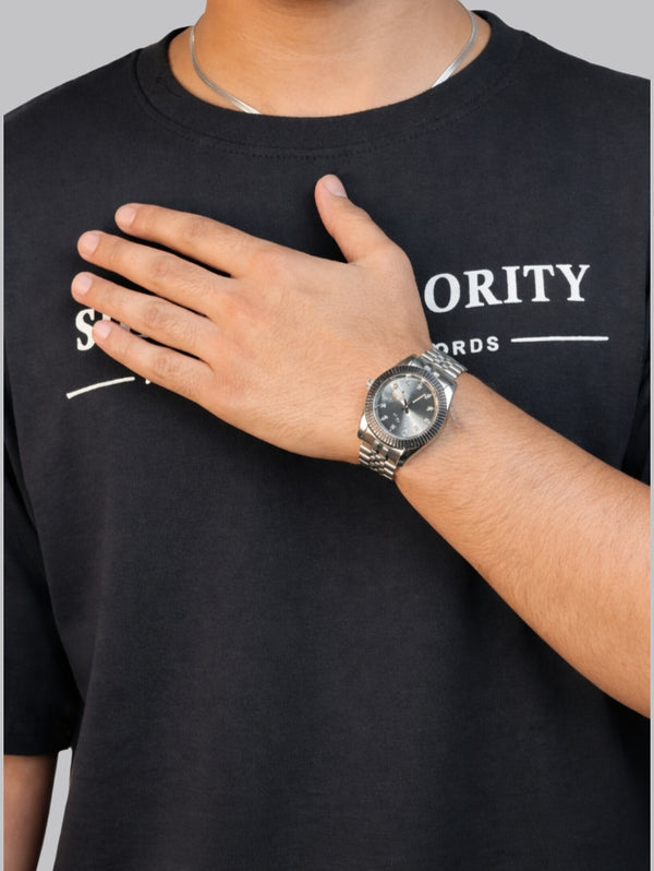 Mehrosh Black Statement Tee – Silent Authority alt